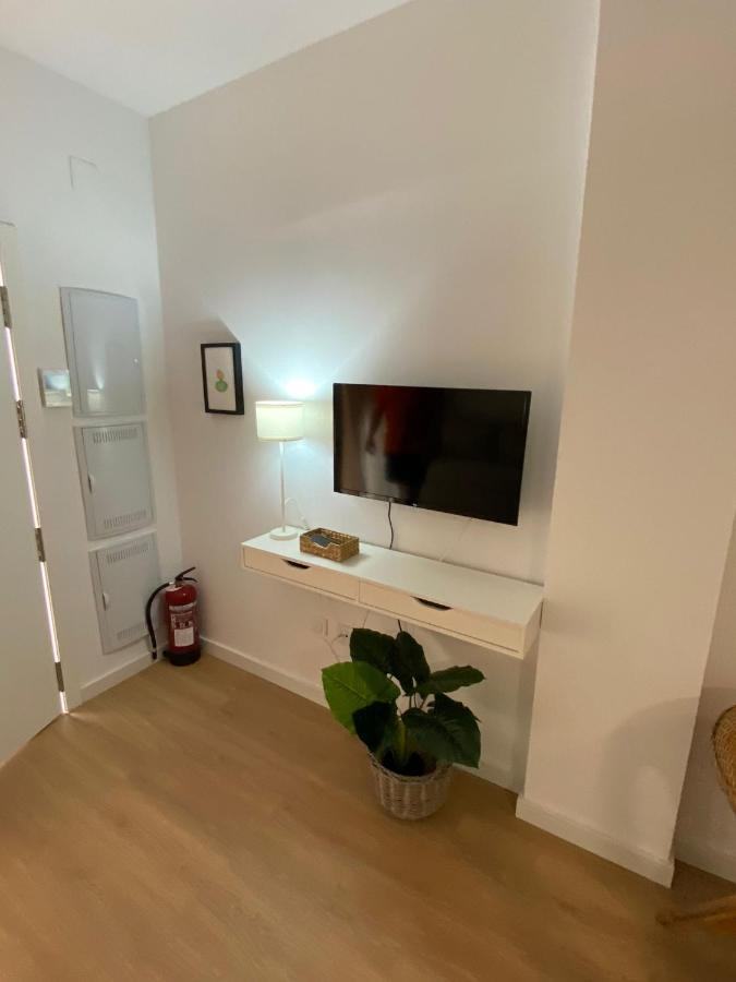 Apartamento Turistico Damajuana Parking Free Espartinas Esterno foto