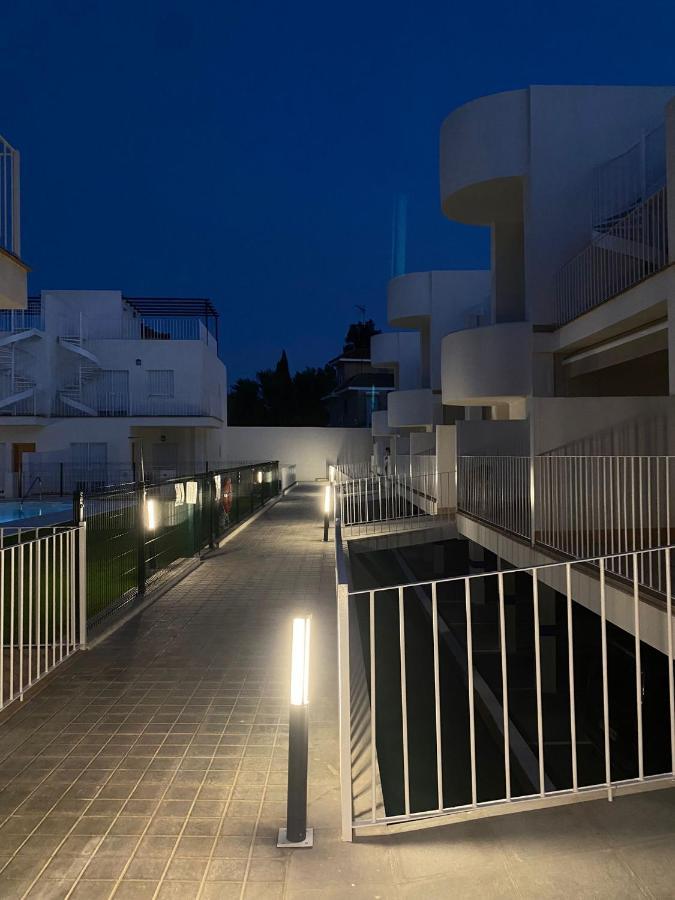 Apartamento Turistico Damajuana Parking Free Espartinas Esterno foto