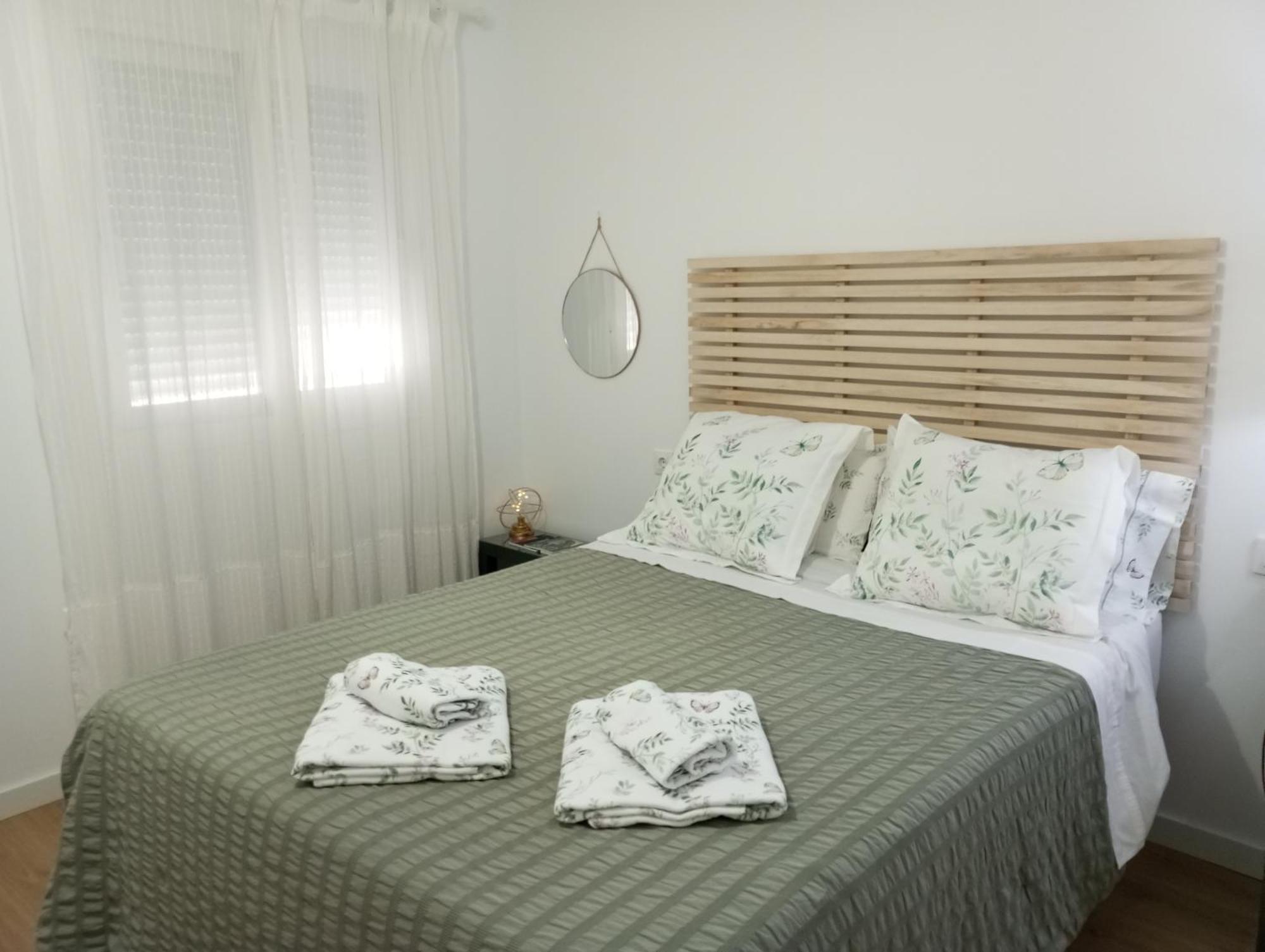 Apartamento Turistico Damajuana Parking Free Espartinas Esterno foto